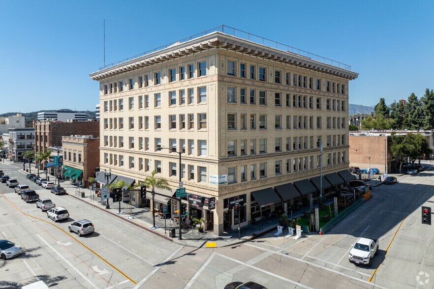 103-117 E Colorado Blvd, Pasadena, CA à louer - Photo de l’immeuble – Image 2 sur 6
