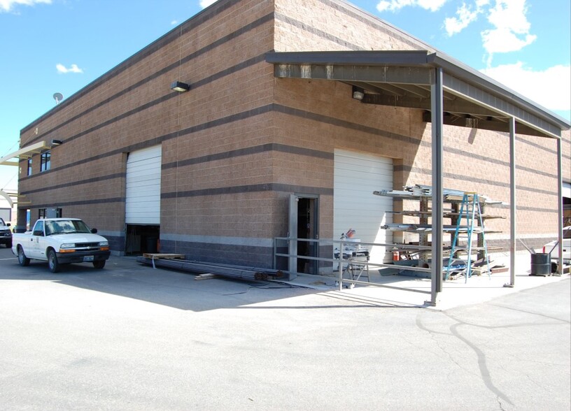 2561 Business Pky, Minden, NV à louer - Photo de l’immeuble – Image 3 sur 3