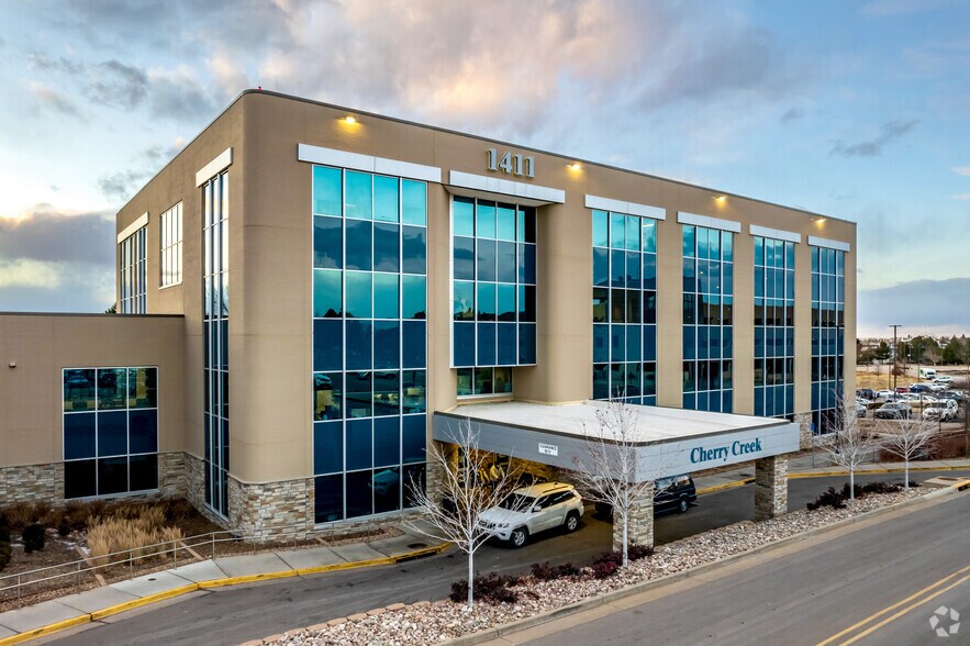 1411 S Potomac St, Aurora, CO à louer - Photo de l’immeuble – Image 3 sur 25