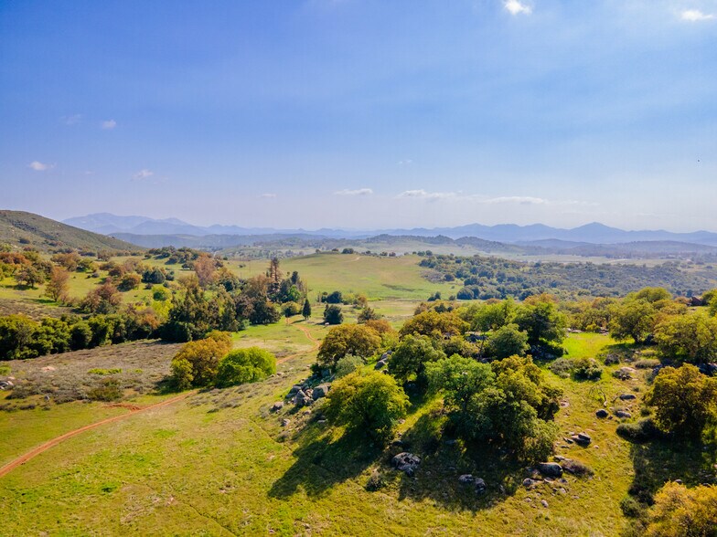 24958 Highway 78, Ramona, CA à vendre - Photo de l’immeuble – Image 2 sur 35