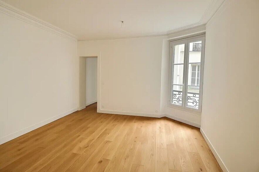 Bureau dans Paris à louer - Photo de l’immeuble – Image 2 sur 5