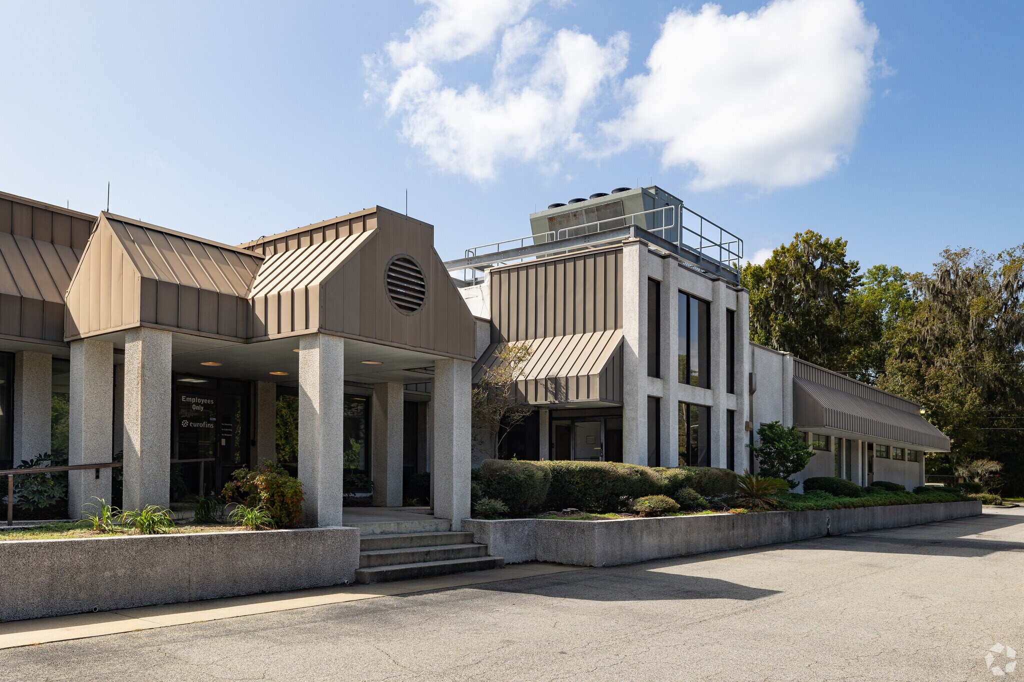 5102 La Roche Ave, Savannah, GA à vendre Photo principale– Image 1 sur 30