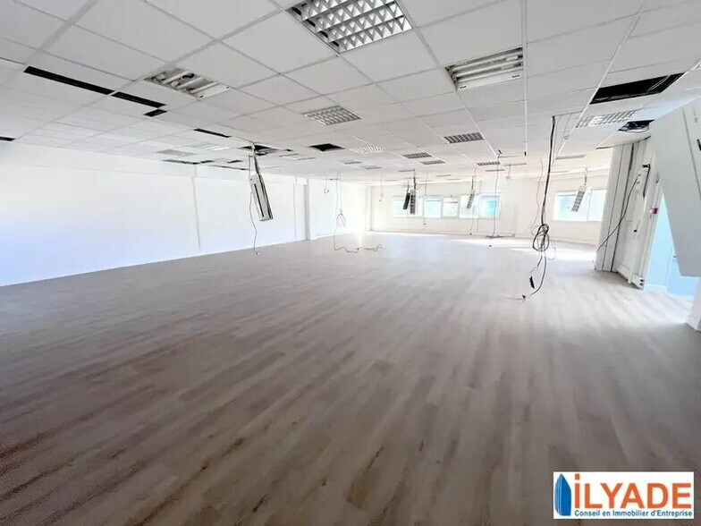 135 Avenue Braye De Cau, Aubagne à louer - Photo intérieure – Image 2 sur 9