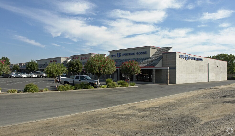 3250 Dale Rd, Modesto, CA à louer - Photo principale – Image 2 sur 6