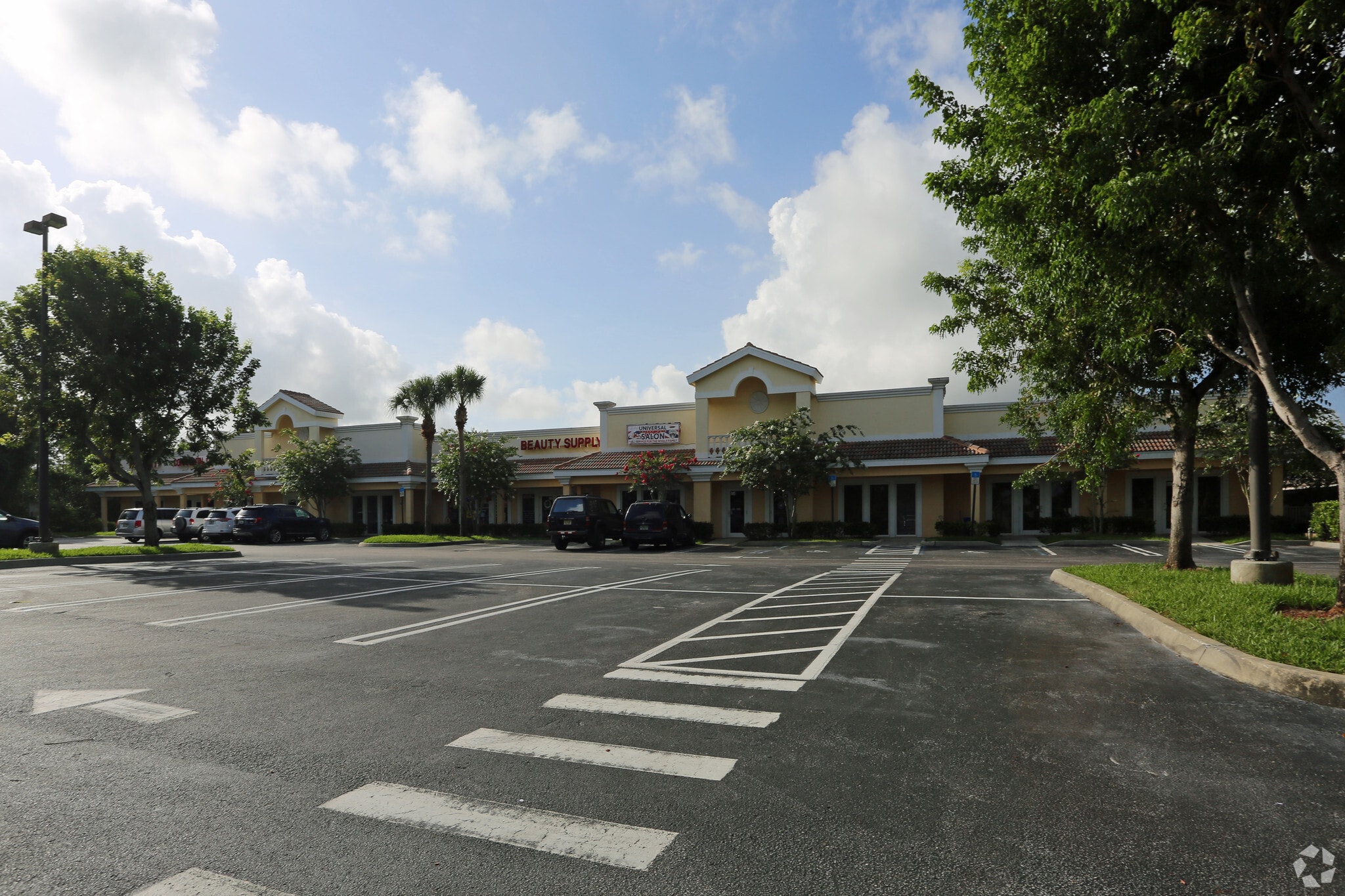 642-660 SW Port St Lucie Blvd, Port Saint Lucie, FL à louer Photo principale– Image 1 sur 17
