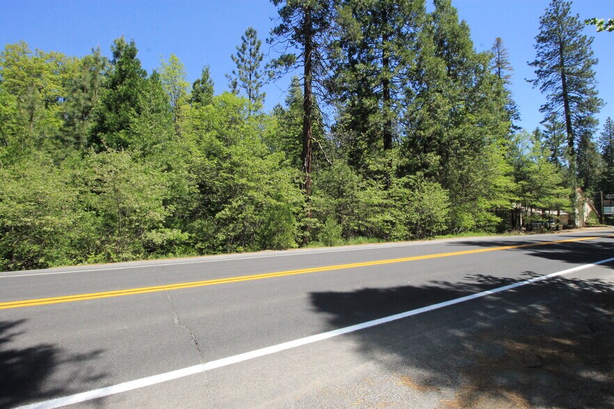772-778 Highway 4, Arnold, CA à vendre - Photo de l’immeuble – Image 2 sur 8