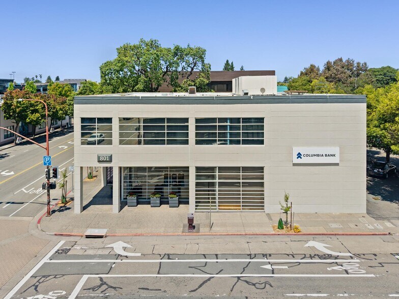 801 4th St, Santa Rosa, CA à vendre - Photo de l’immeuble – Image 1 sur 36