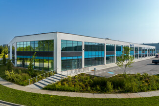 Plus de détails pour 760 Laurentian Dr, Burlington, ON - Industriel/Logistique à vendre