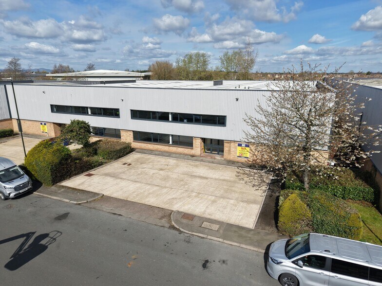 Alexandra Way, Ashchurch à louer - Photo de l’immeuble – Image 2 sur 43