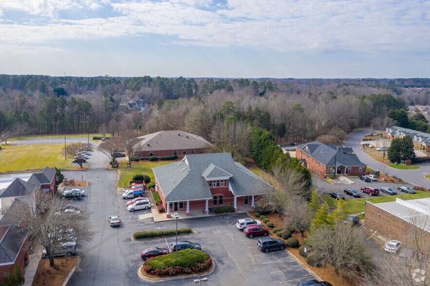 231 S Herlong Ave, Rock Hill, SC à louer - Photo de l’immeuble – Image 2 sur 9