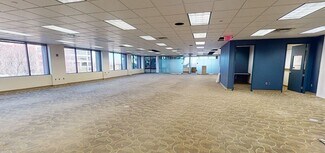 Plus de détails pour 6100 Oak Tree Blvd, Independence, OH - Bureau à louer