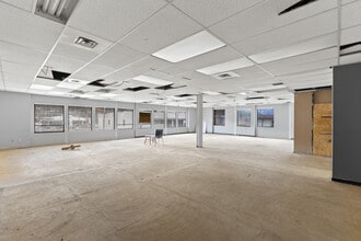 351-391 Hudson St NW, Salmon Arm, BC à vendre Photo intérieure– Image 1 sur 7