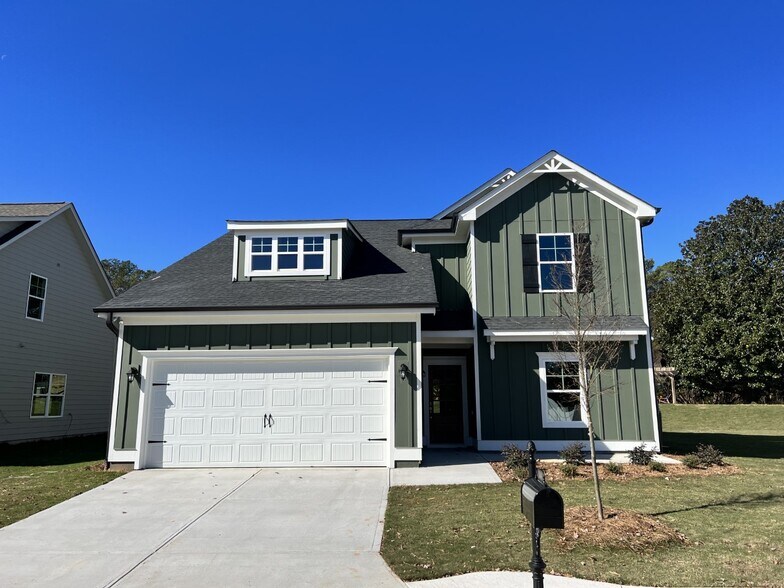 144 Russell Way, Athens, GA à vendre - Photo principale – Image 1 sur 1