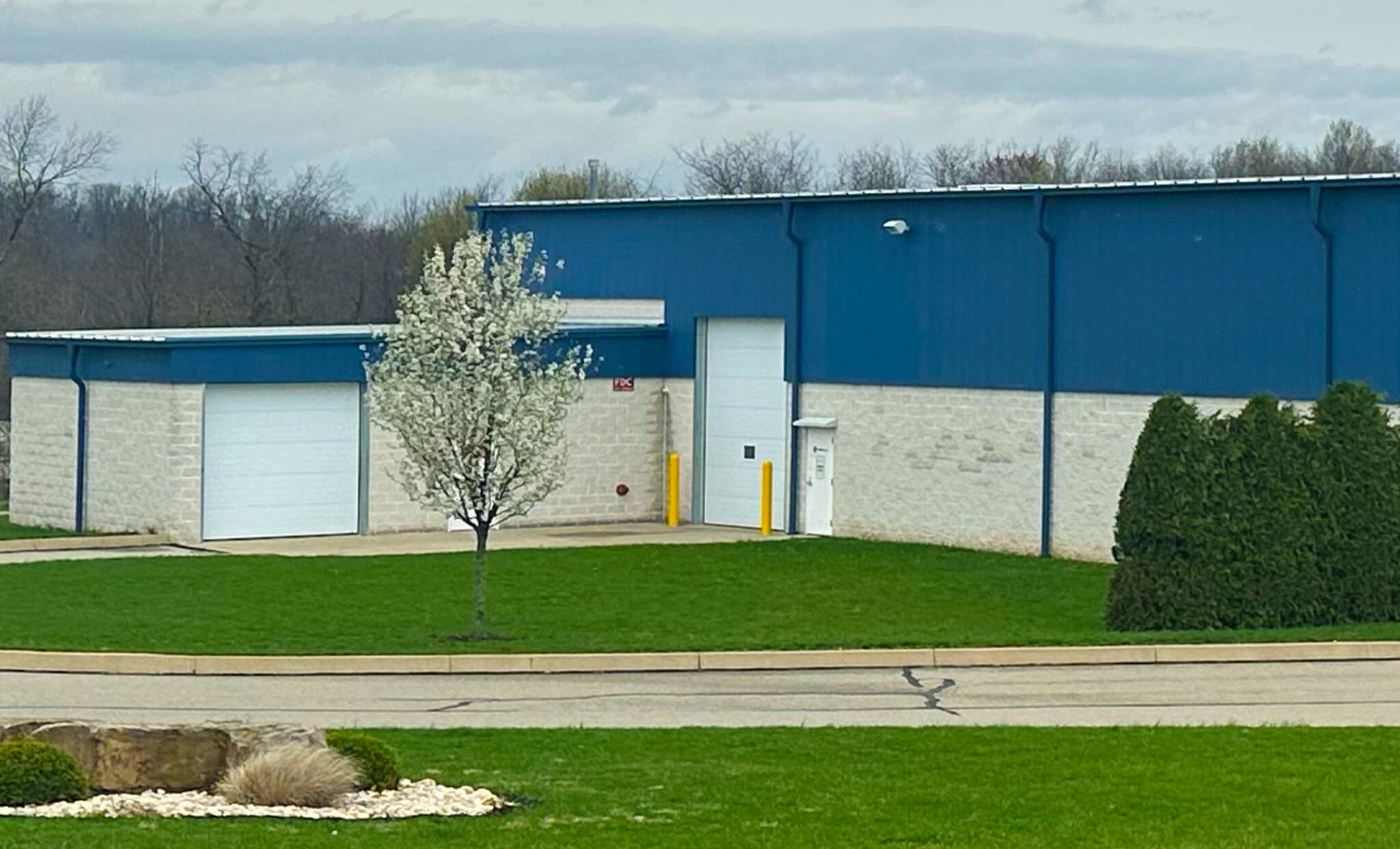 122 Equity Dr, Greensburg, PA à louer Photo de l’immeuble– Image 1 sur 1