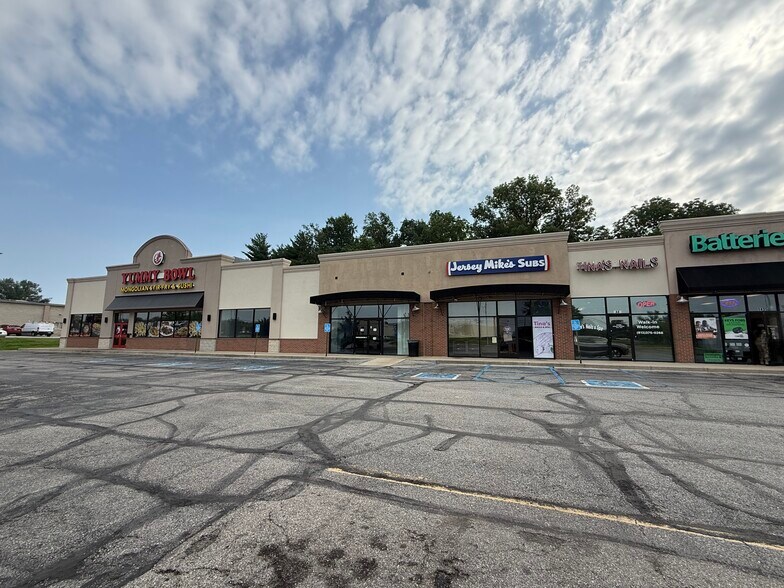 1455 S National Rd, Columbus, IN à louer - Photo de l’immeuble – Image 1 sur 3