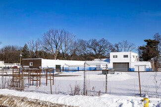 Plus de détails pour 105 Verge St, Springfield, MA - Industriel/Logistique à vendre