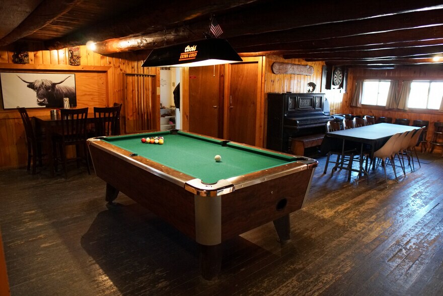 20 Forest Rd S, Martinsdale, MT à vendre - Photo de l’immeuble – Image 2 sur 28