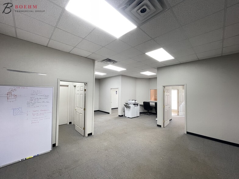 141 Industrial Dr, Boerne, TX à louer - Photo de l’immeuble – Image 3 sur 4