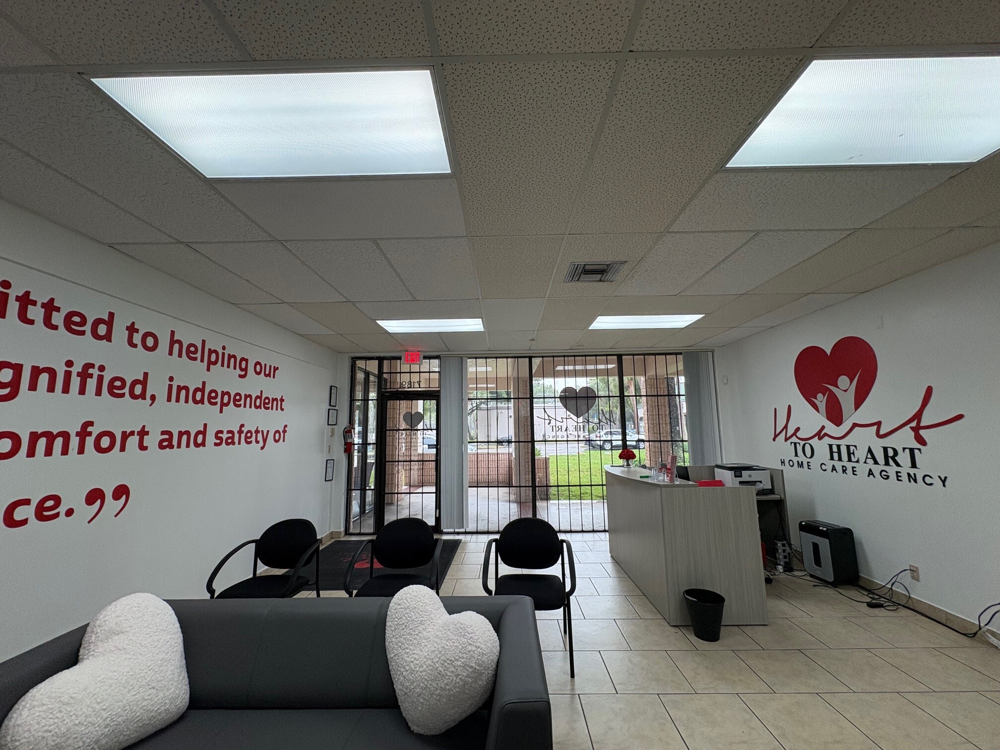 7101-7225 W Oakland Park Blvd, Lauderhill, FL à louer Photo intérieure– Image 1 sur 7