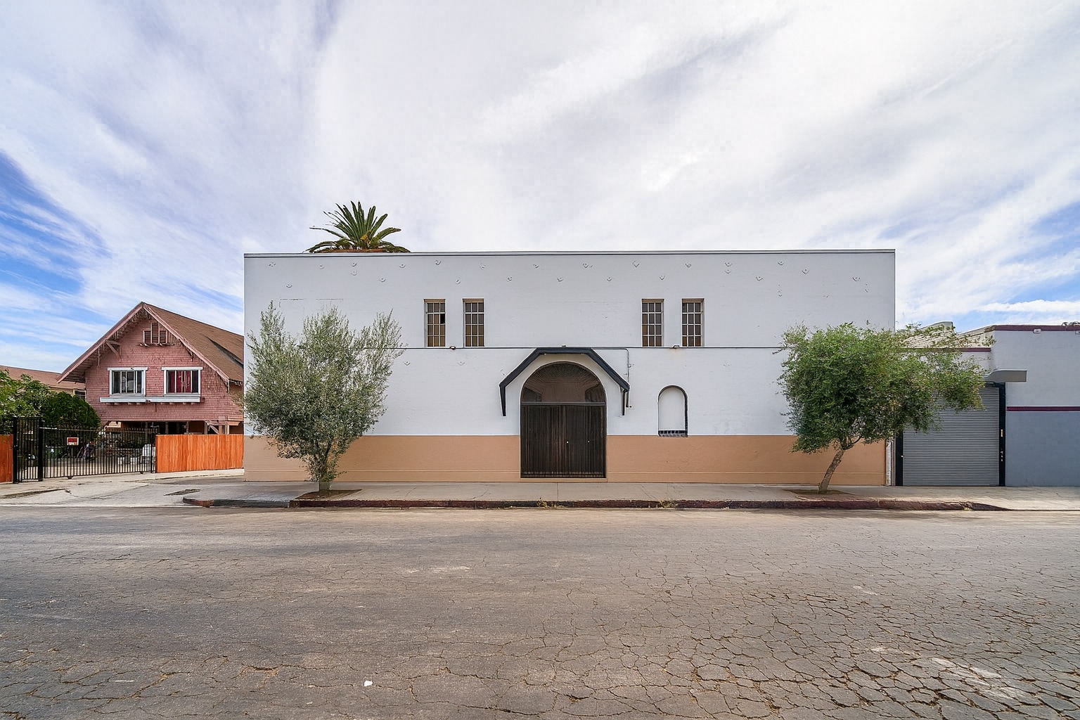 5454 Virginia Ave, Los Angeles, CA à louer Photo intérieure– Image 1 sur 13