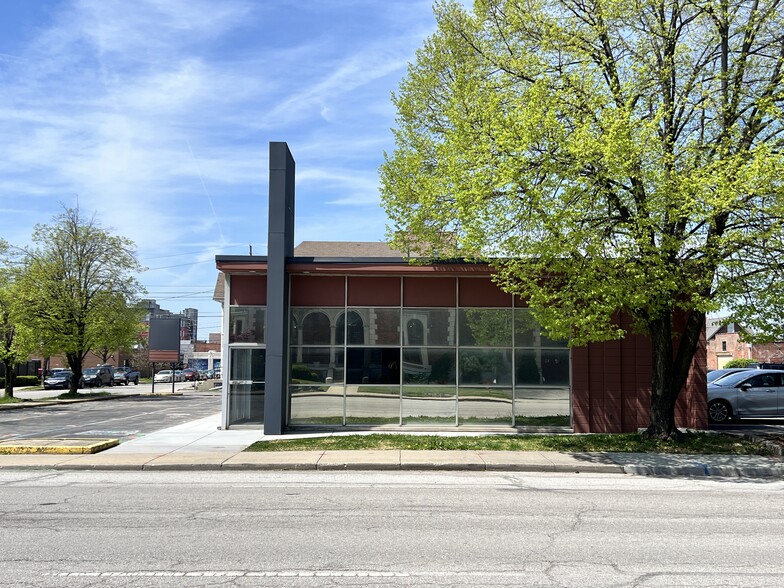 952 N Delaware St, Indianapolis, IN à louer - Photo de l’immeuble – Image 3 sur 12