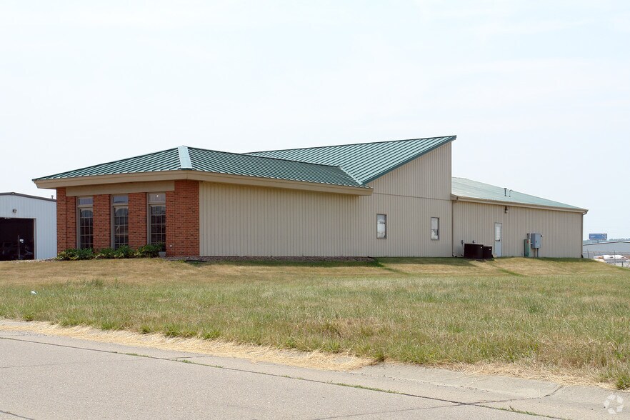 1424 N Royal Ave, Evansville, IN à louer - Photo de l’immeuble – Image 2 sur 5