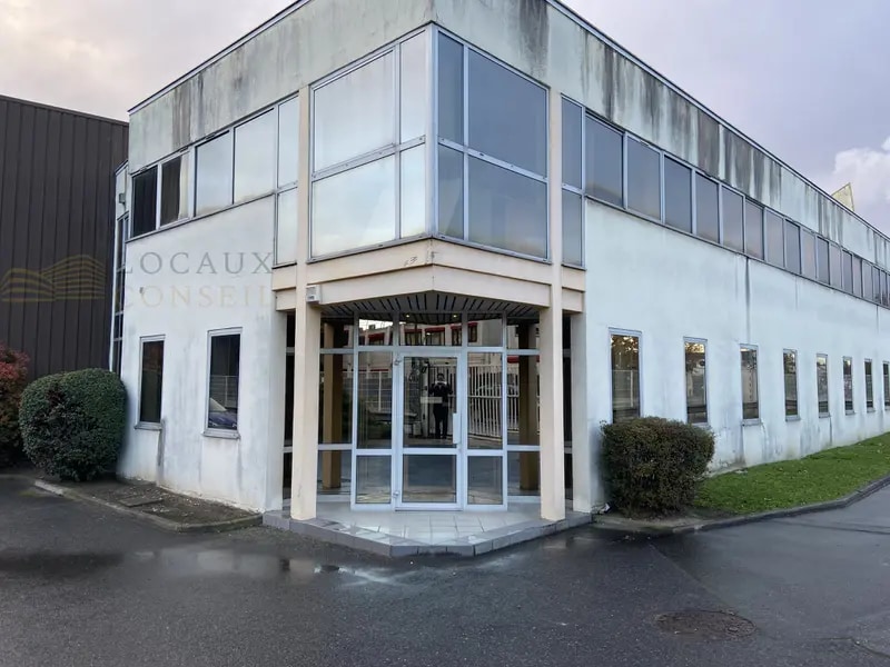 Industriel/Logistique dans Argenteuil à louer Photo principale– Image 1 sur 4