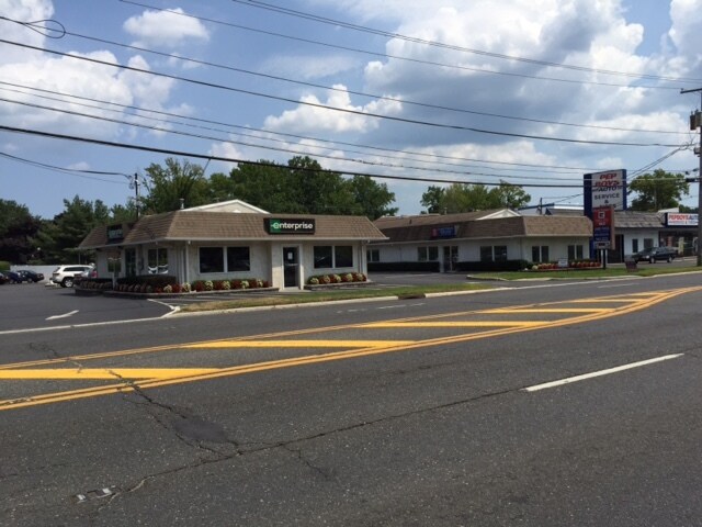 73-75 Highway 35 Eatontown, NJ portefeuille de 2 biens à vendre sur LoopNet.fr - Photo de l’immeuble – Image 3 sur 10