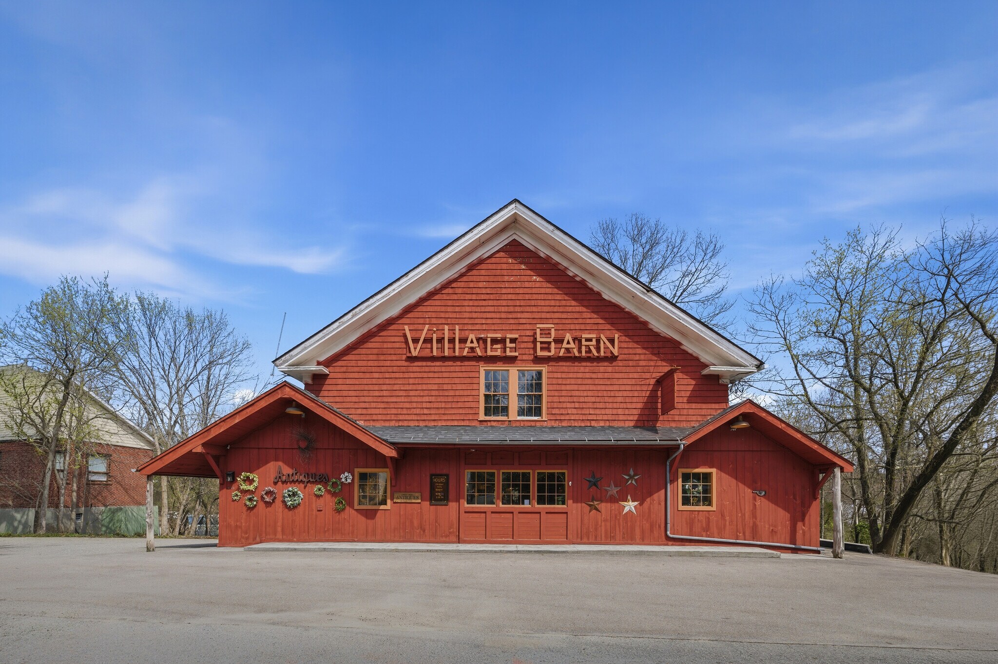 953 Victory Hwy, Burrillville, RI à vendre Photo principale– Image 1 sur 56