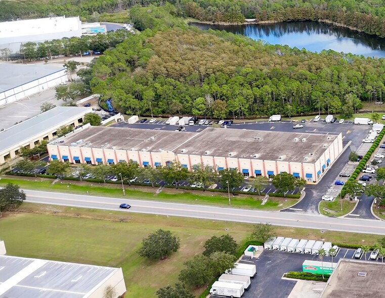 6600-6626 Kingspointe Pky, Orlando, FL à louer - Photo de l’immeuble – Image 3 sur 13