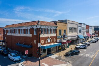 Plus de détails pour 12 E 1st St, Newton, NC - Local commercial à louer