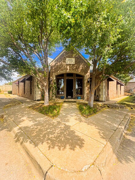 13308 N Macarthur Blvd, Oklahoma City, OK à vendre - Photo de l’immeuble – Image 2 sur 14