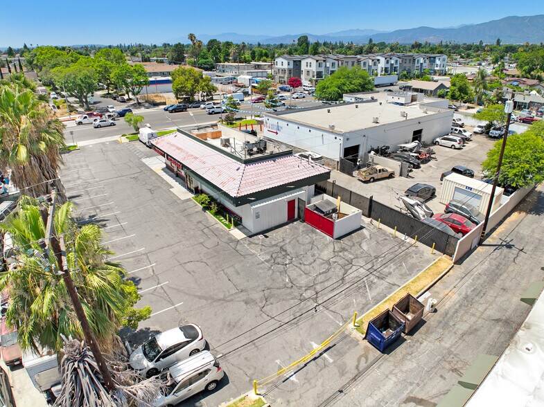 142 N Mountain Ave, Ontario, CA à vendre - Photo de l’immeuble – Image 2 sur 24