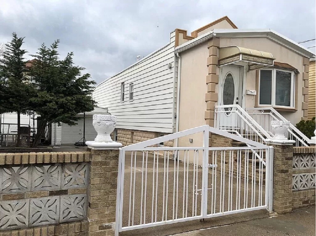 472 Lake St, Brooklyn, NY à vendre Photo de l’immeuble– Image 1 sur 25