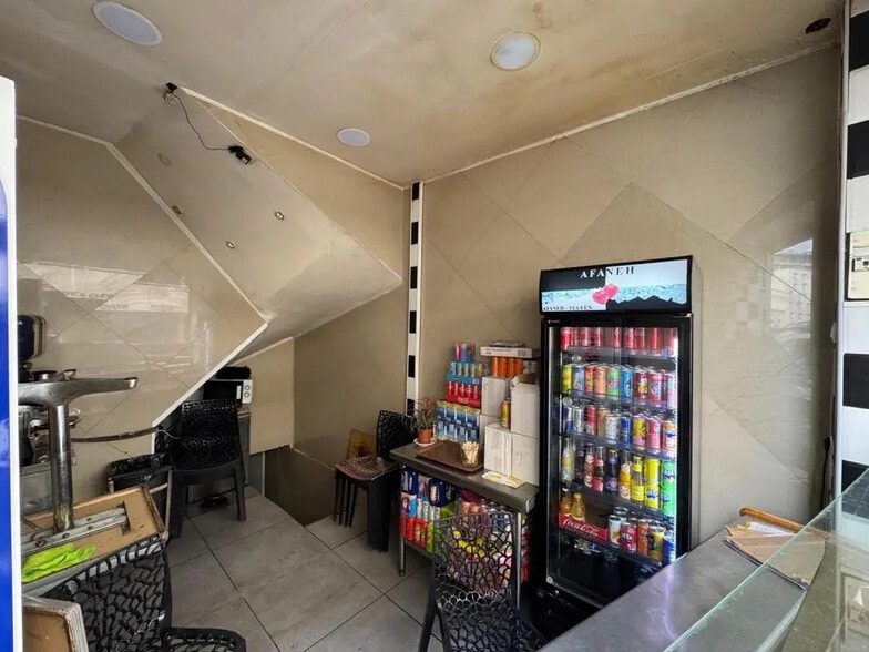 Local commercial dans Marseille à vendre - Photo intérieure – Image 2 sur 7