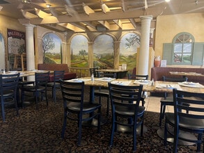 31712-31724 Casino Dr, Lake Elsinore, CA à louer Photo intérieure– Image 2 sur 11