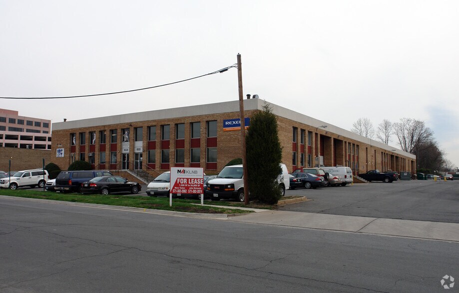 2719-2721 Dorr Ave, Merrifield, VA à louer - Photo de l’immeuble – Image 3 sur 4