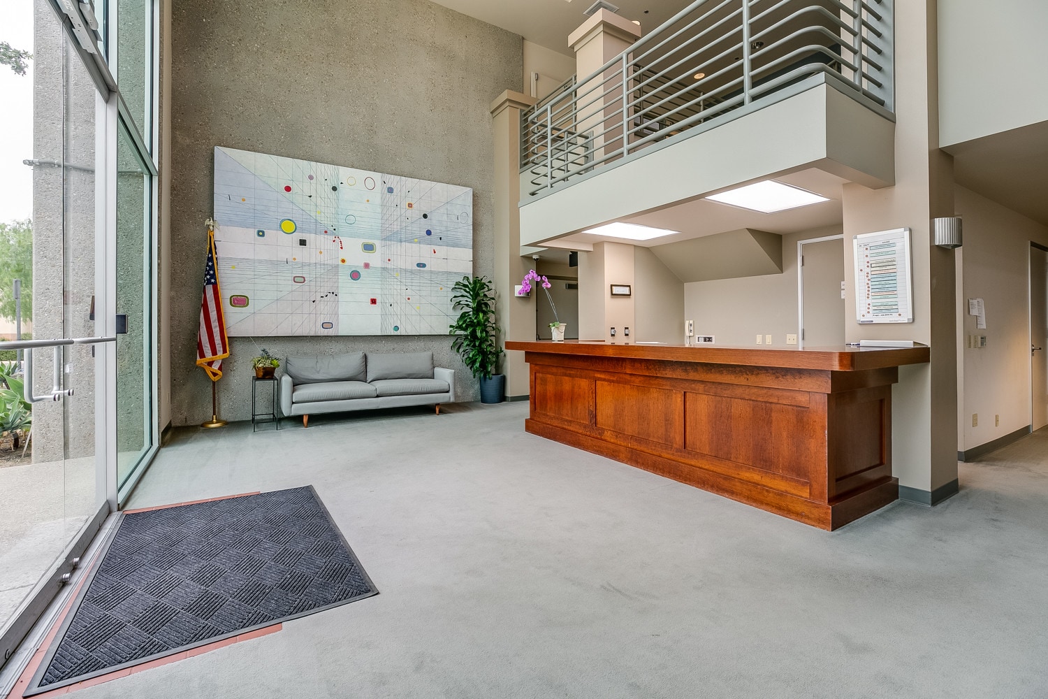 417 Bryant Cir, Ojai, CA à louer Photo de l’immeuble– Image 1 sur 16