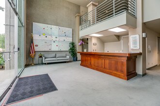 417 Bryant Cir, Ojai, CA à louer Photo de l’immeuble– Image 1 sur 16