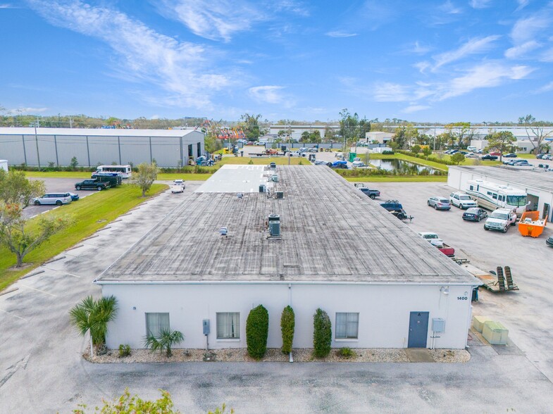 1390 Commerce Blvd, Sarasota, FL à louer - Photo de l’immeuble – Image 1 sur 12