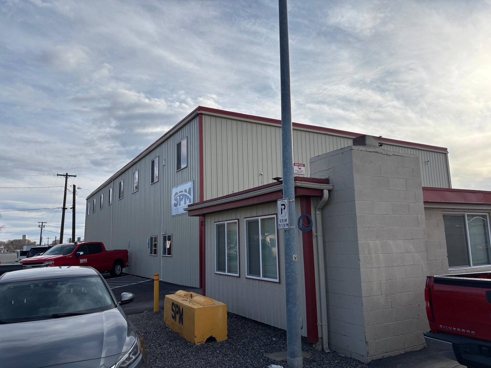 723 W Deschutes Ave, Kennewick, WA à vendre Photo principale– Image 1 sur 11