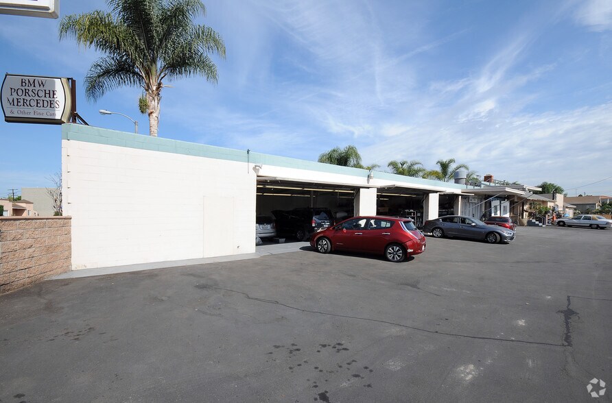 2075 Lomita Blvd, Lomita, CA à louer - Photo principale – Image 1 sur 2