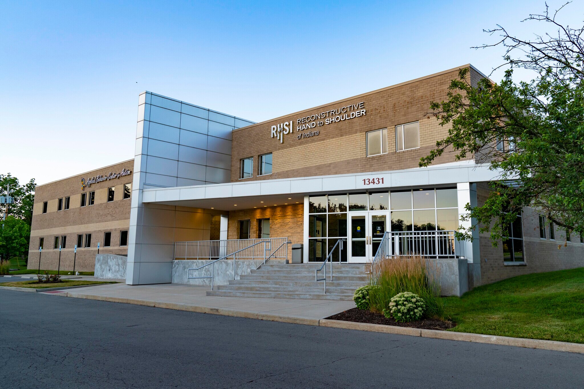 13431 Old Meridian St, Carmel, IN à louer Photo principale– Image 1 sur 7