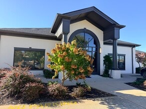 351 Quecreek Cir, Smyrna, TN à louer Photo de l’immeuble– Image 1 sur 9