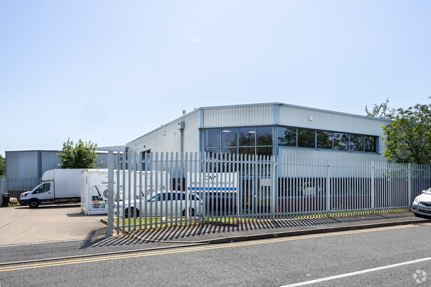 Quinn Clos, Coventry à louer - Photo principale – Image 1 sur 2