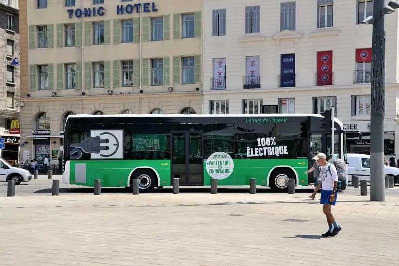 Bureau dans Bondoufle à vendre - Photo de l’immeuble – Image 3 sur 10