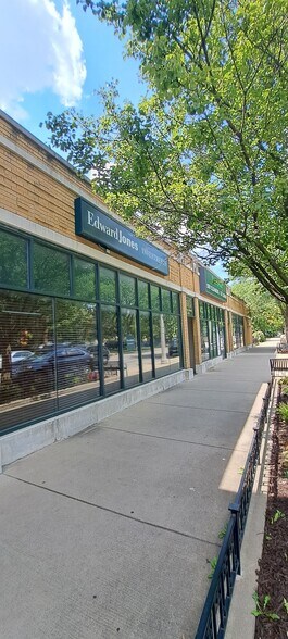 7777 Lake St, River Forest, IL à vendre - Photo principale – Image 1 sur 5