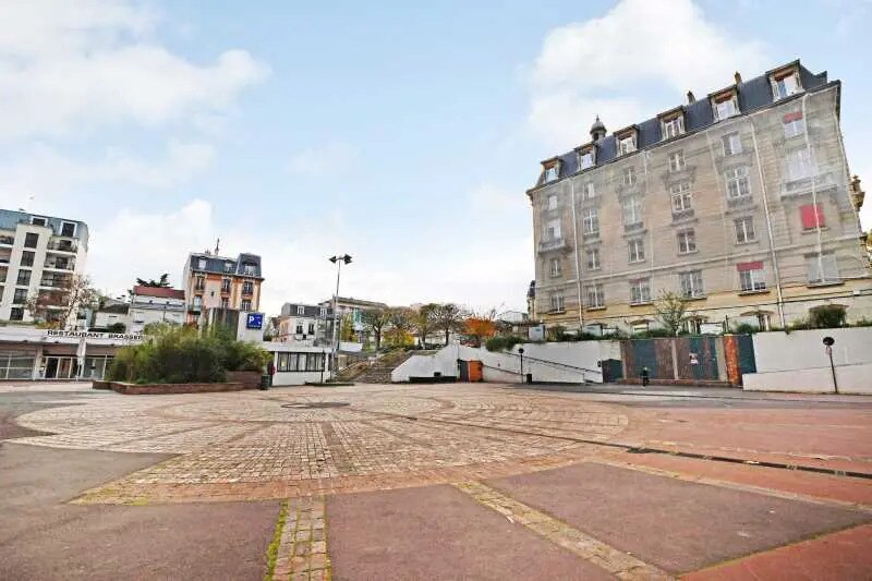 34 Place Henri Neveu, Colombes à vendre - Photo de l’immeuble – Image 1 sur 14