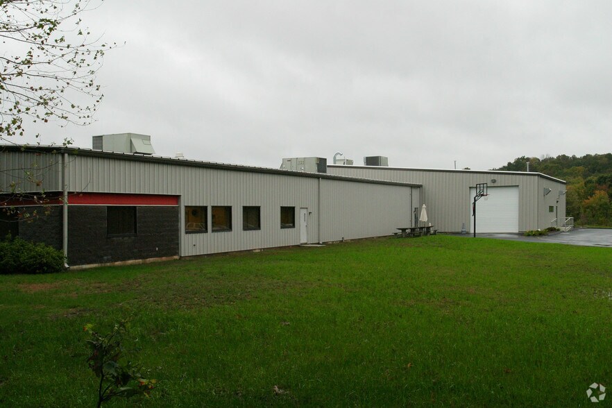 370 N Main St, Marlborough, CT à louer - Photo de l’immeuble – Image 2 sur 4