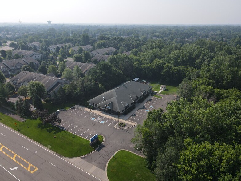 2172 NW Station Pky, Andover, MN à vendre - Photo de l’immeuble – Image 2 sur 3